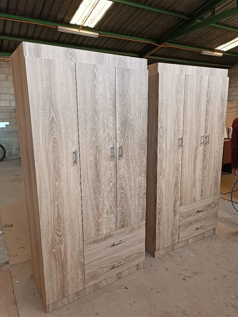 ROPERO DE 1200 X 1840 X 450 - 4 PUERTAS / 2 GAVETAS